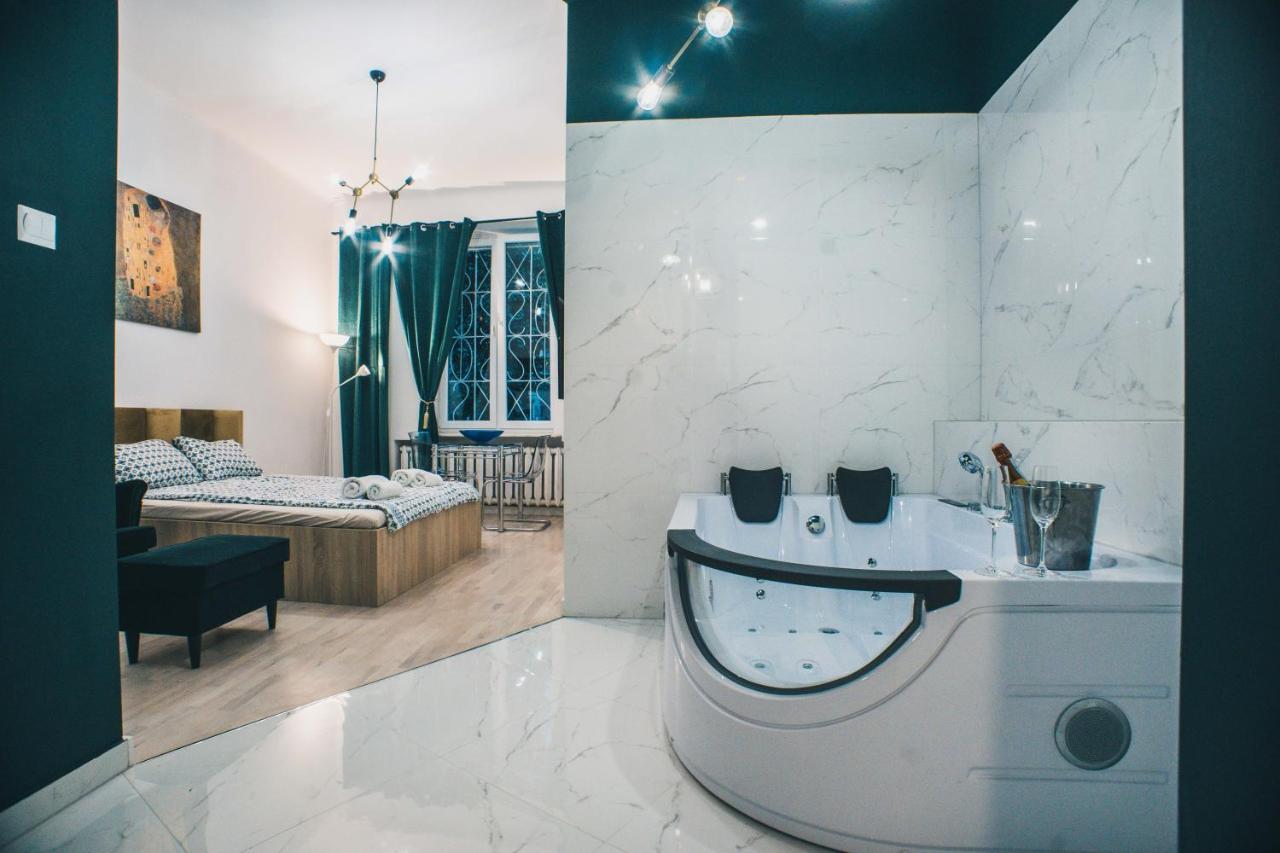 Yourapart Starówka Z Jacuzzi Apartament *